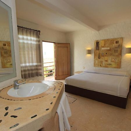 Hotel Plaza Tangolunda Ngoại thất bức ảnh