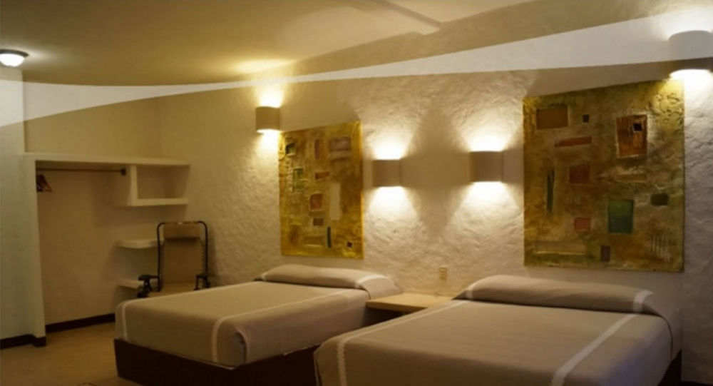 Hotel Plaza Tangolunda Ngoại thất bức ảnh