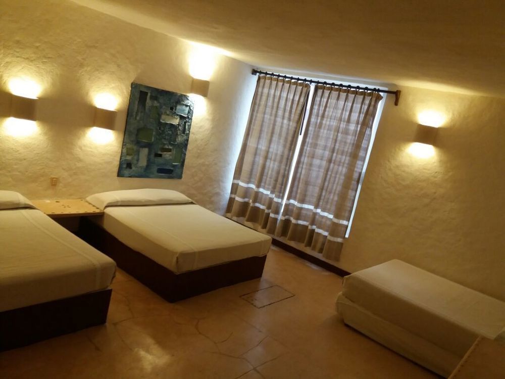 Hotel Plaza Tangolunda Ngoại thất bức ảnh