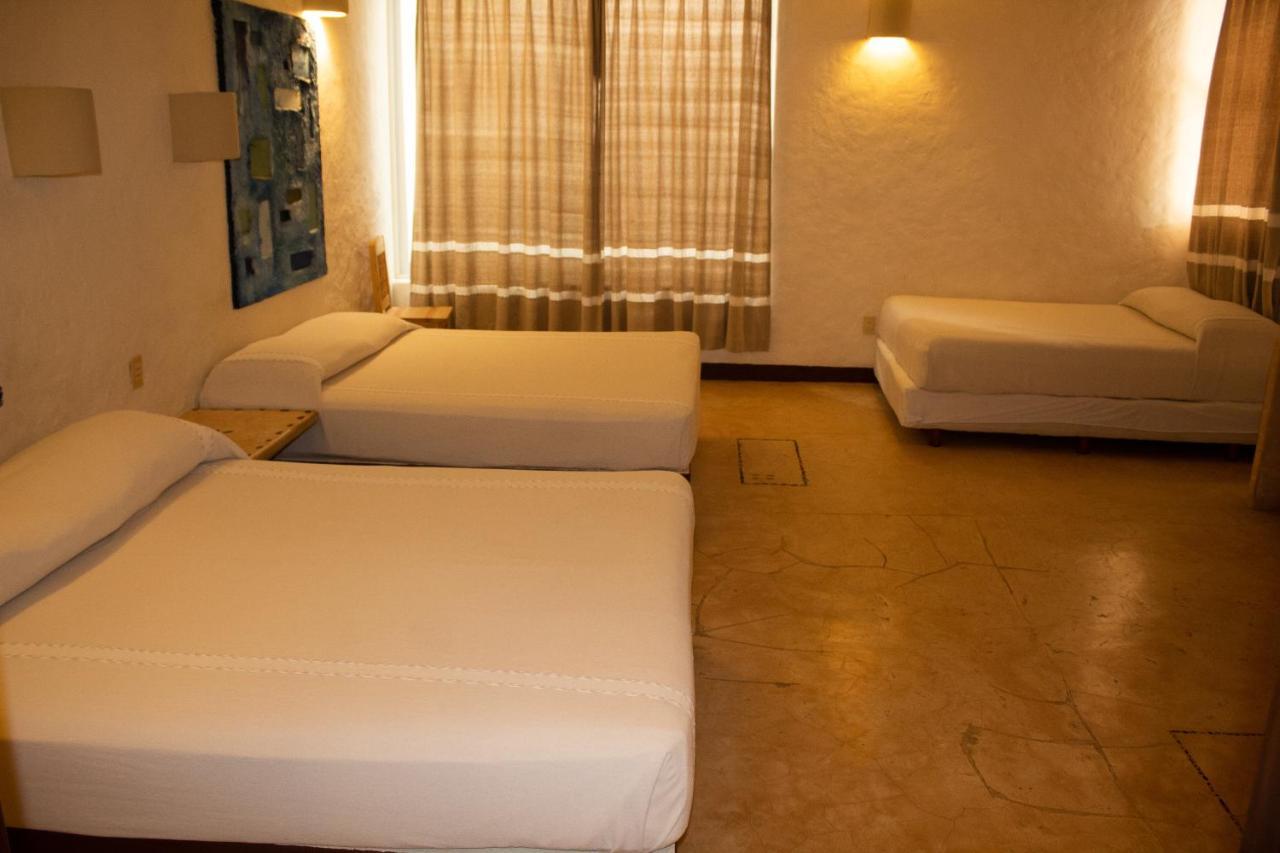Hotel Plaza Tangolunda Ngoại thất bức ảnh