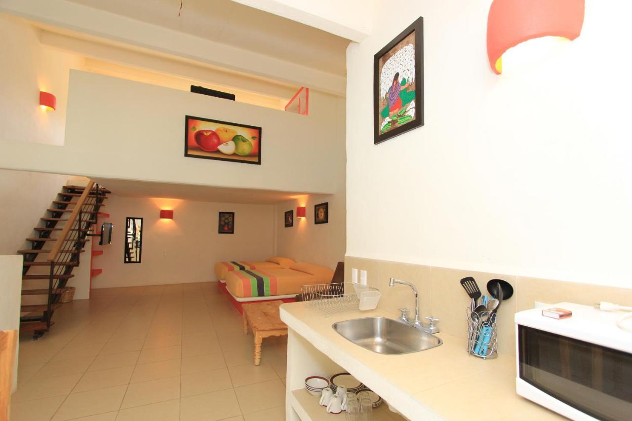Hotel Plaza Tangolunda Ngoại thất bức ảnh