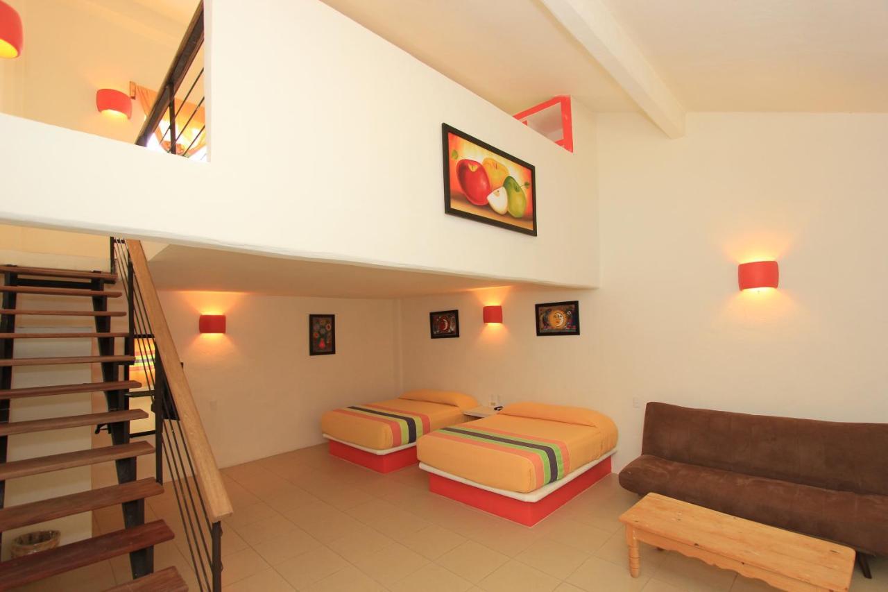 Hotel Plaza Tangolunda Ngoại thất bức ảnh
