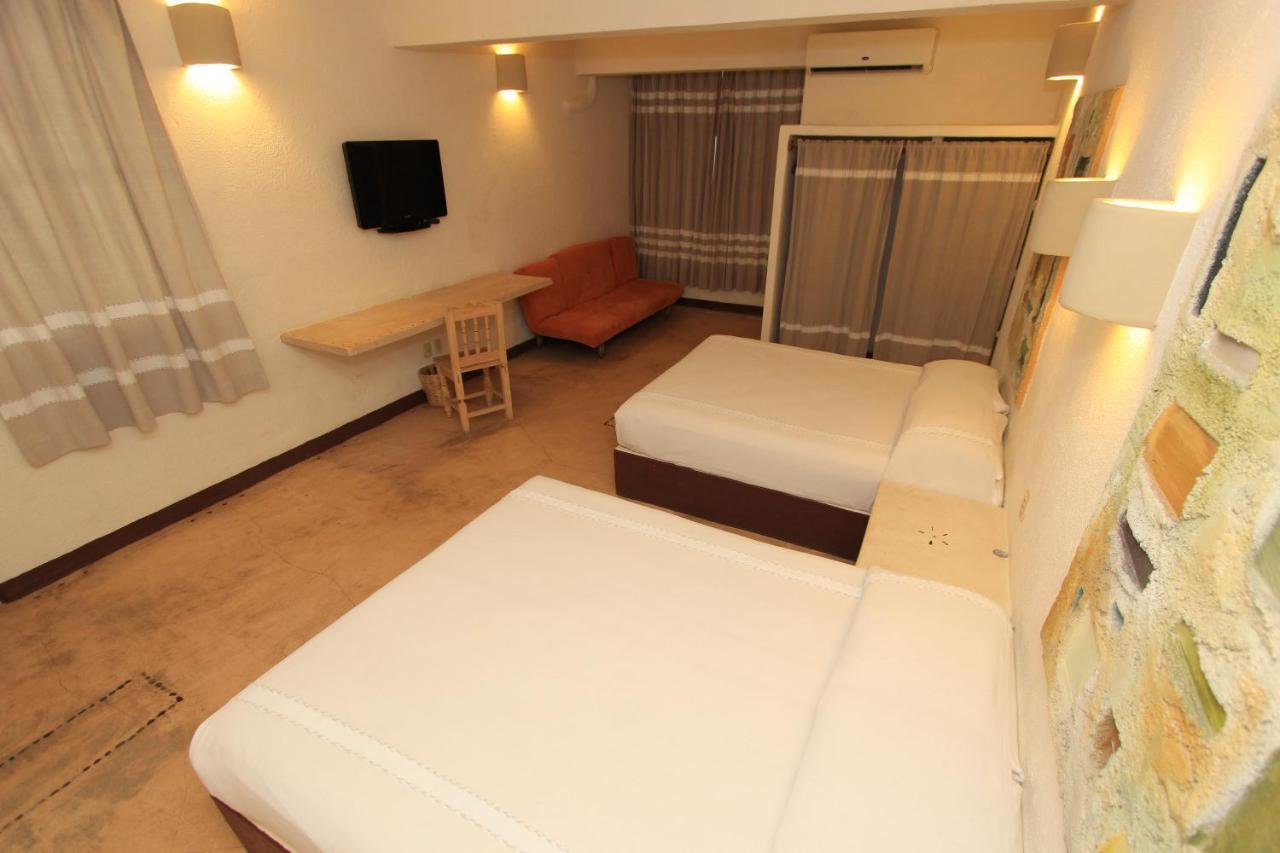 Hotel Plaza Tangolunda Ngoại thất bức ảnh