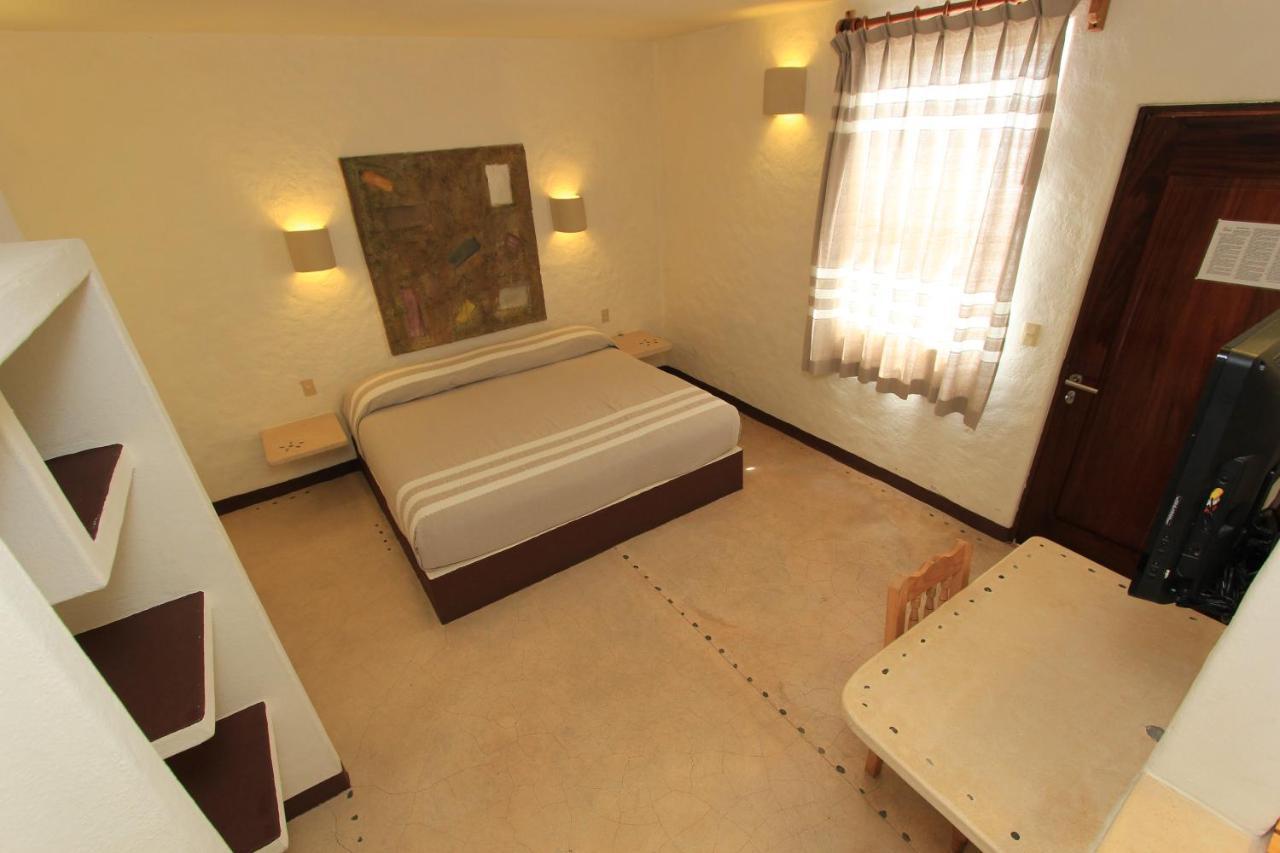 Hotel Plaza Tangolunda Ngoại thất bức ảnh