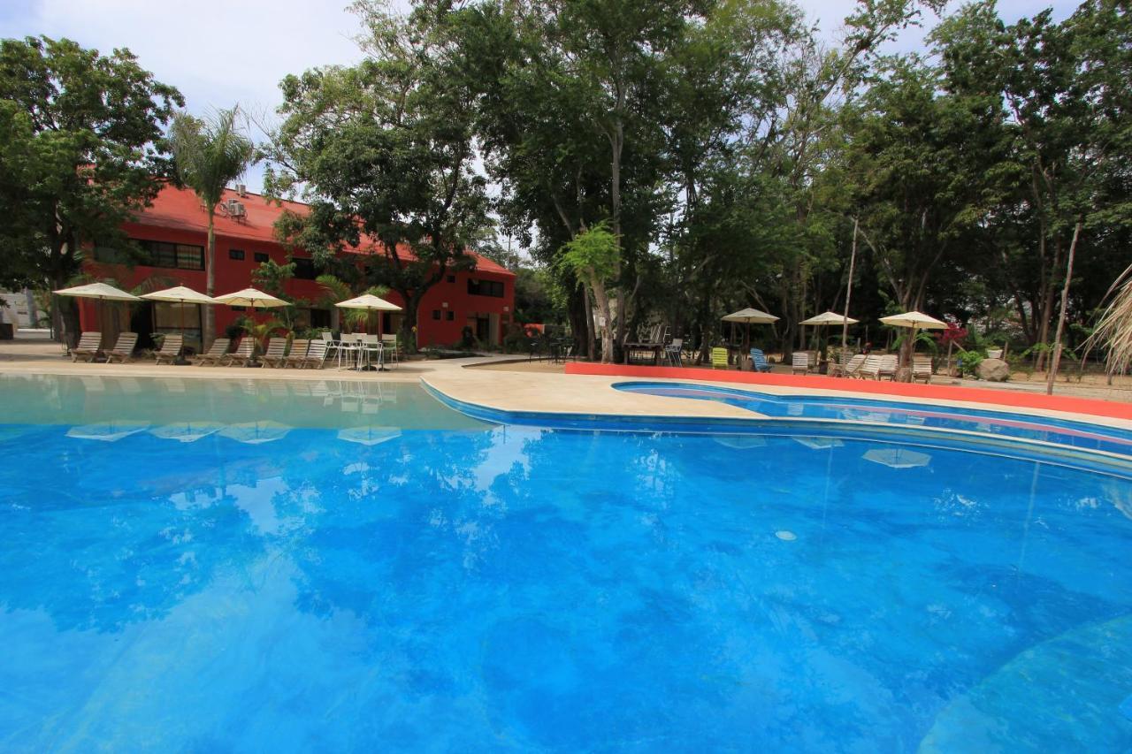 Hotel Plaza Tangolunda Ngoại thất bức ảnh